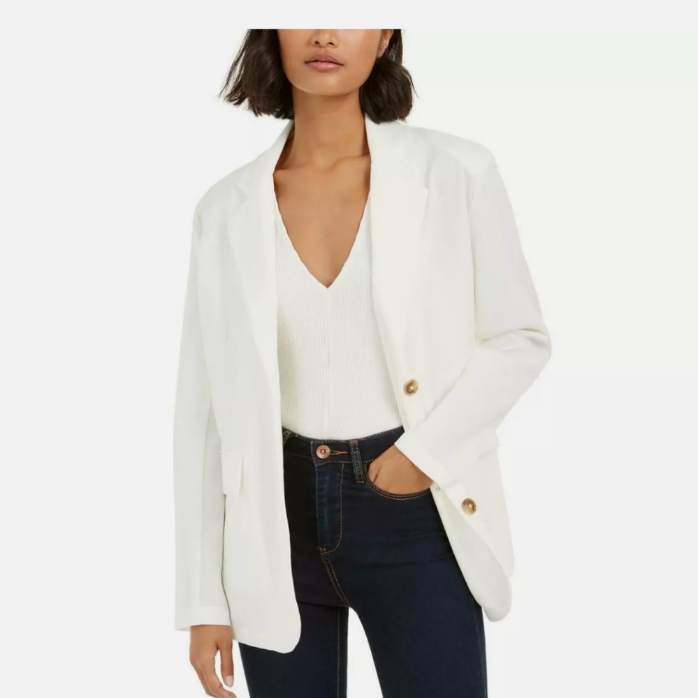Kit + Sky White blazer